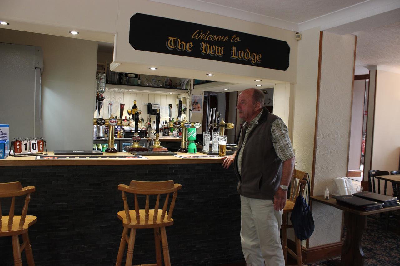 The New Lodge Pontardawe Εξωτερικό φωτογραφία