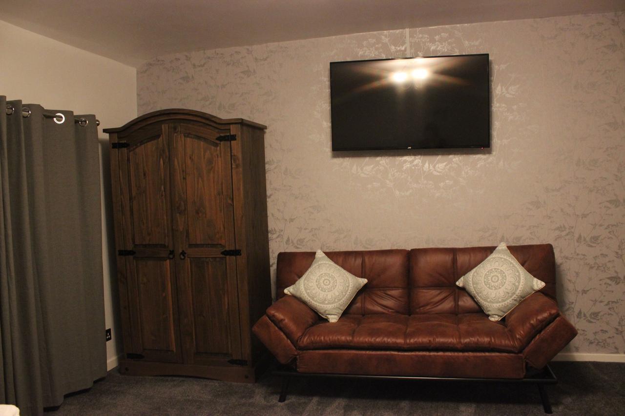 The New Lodge Pontardawe Εξωτερικό φωτογραφία