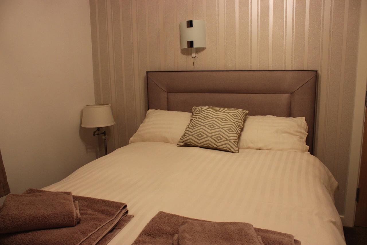 The New Lodge Pontardawe Εξωτερικό φωτογραφία